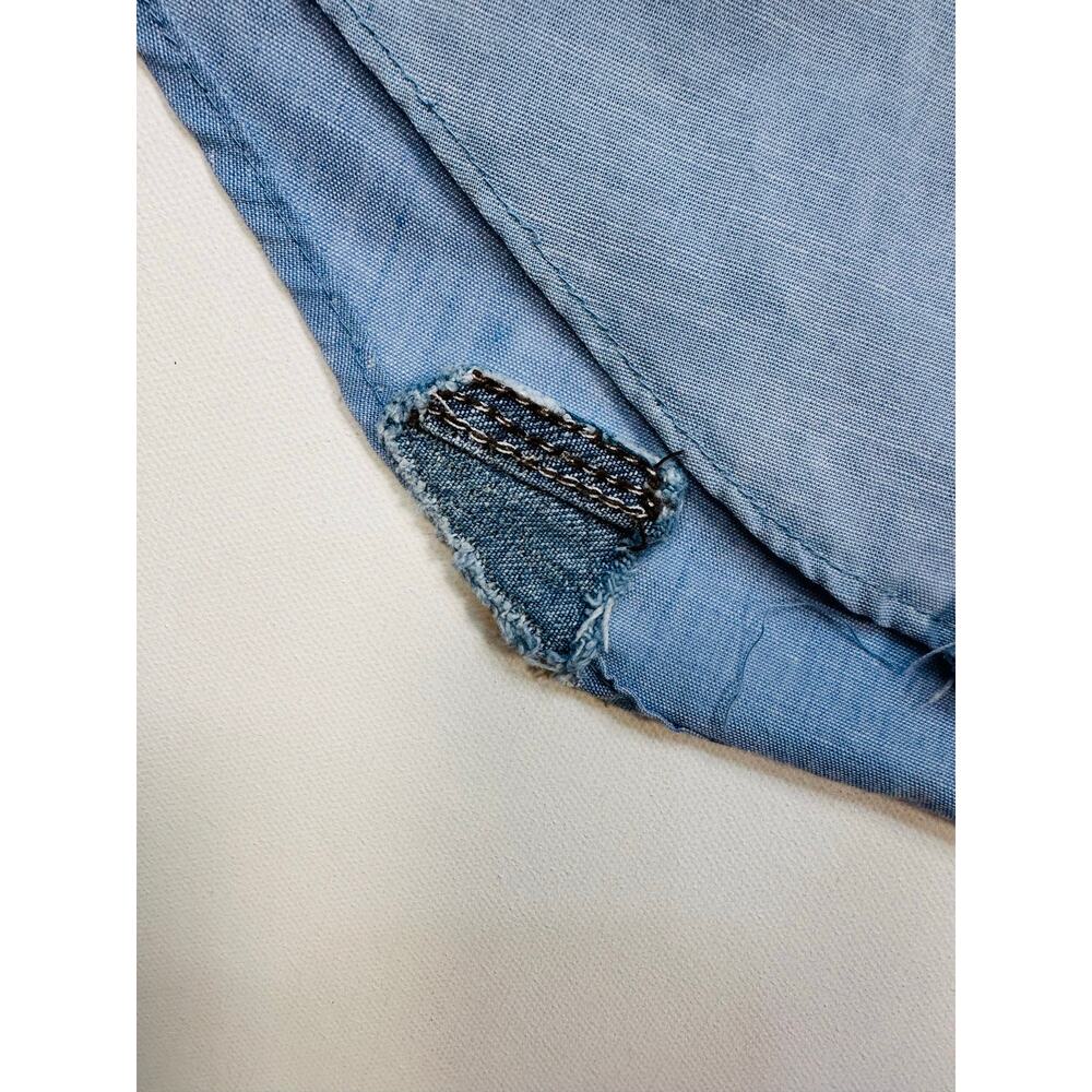 Vintage 1970’s Big Smith Chambray Western Shirt with Handcrafted Embroidery - Picture 4 of 9